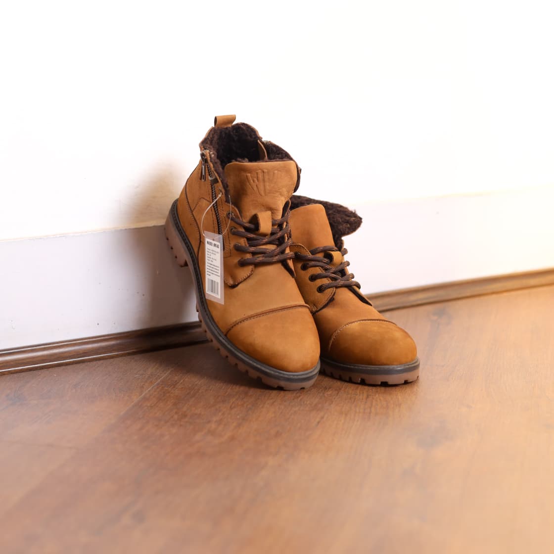 Walker Vintage Fur Tan Boots