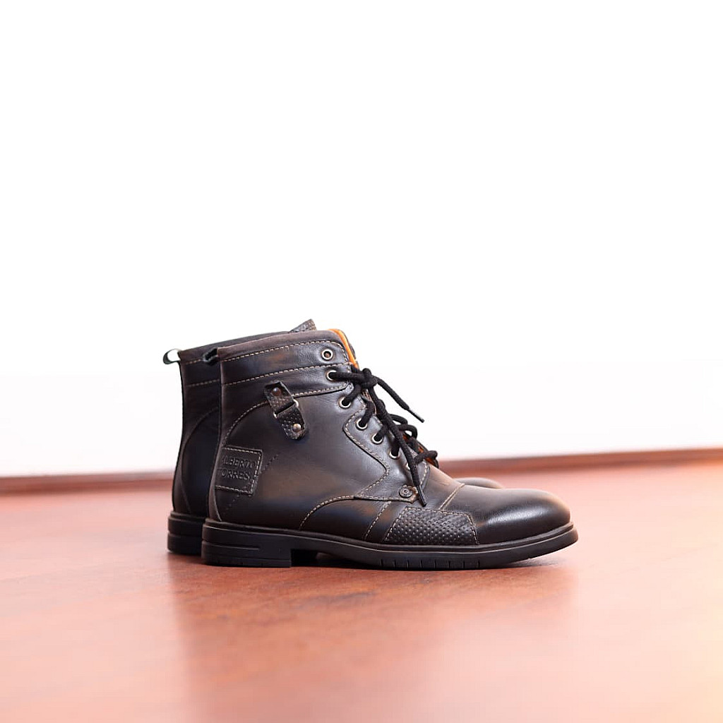 Roberta Classic Rugged Boots for Men